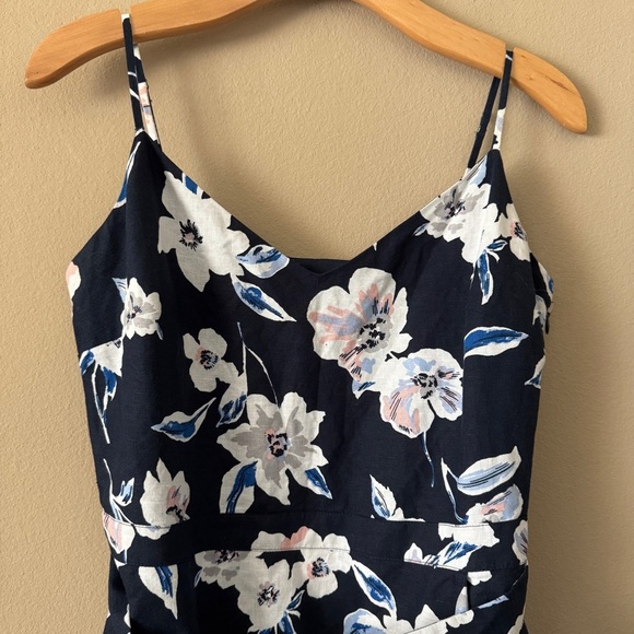 NWT Banana Republic Linen-Cotton Ruffle Wrap Navy Floral Printed Dress Size 8 - Picture 4 of 9